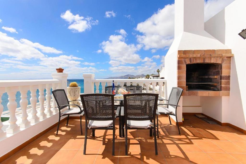 Апартаменти Balcon Al Mar Тіас Екстер'єр фото